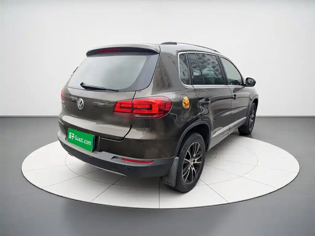 Volkswagen Tiguan 2015 1.8TSI AT Luxury