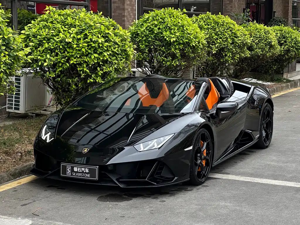 LAMBORGHINI HURACÁN