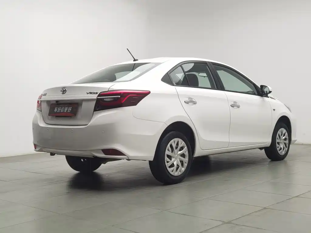 Toyota Vios 2022 — фото 2