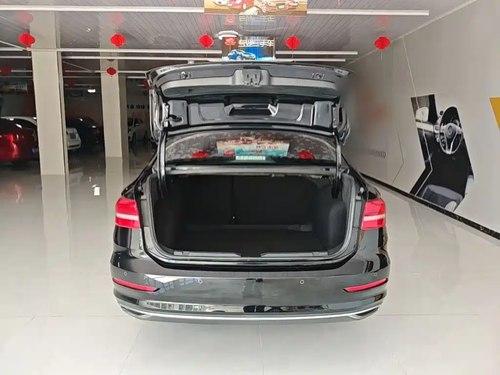 Volkswagen Lavida — миниатюра 19