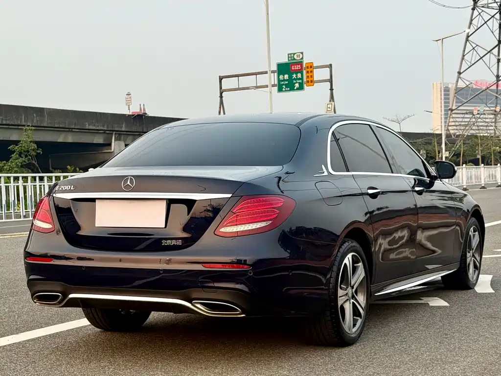 Mercedes-Benz E-Class E 2016 E 200 L Sport