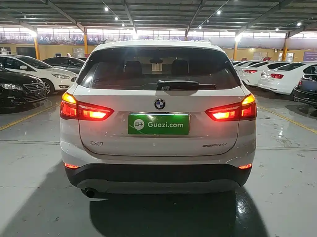 BMW X1 — миниатюра 6