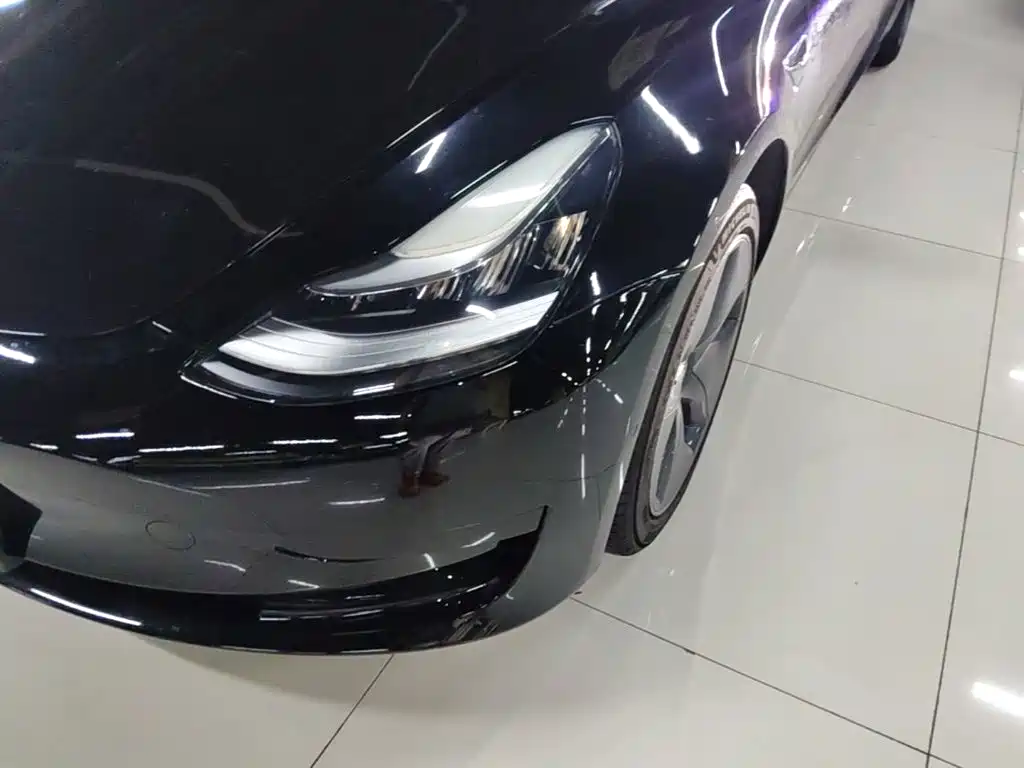 Tesla Model 3 — миниатюра 24