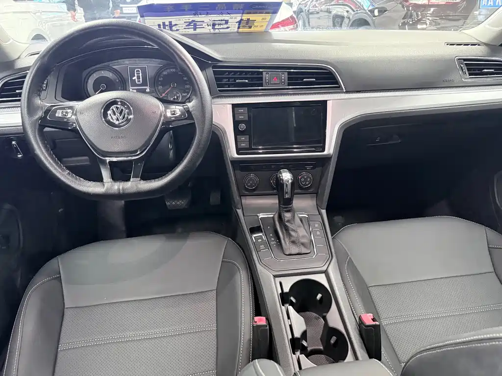 Volkswagen Lamando — миниатюра 12