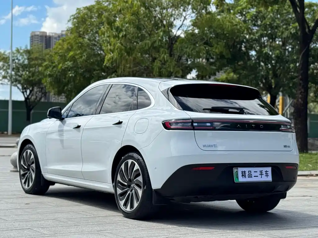 Aito M5