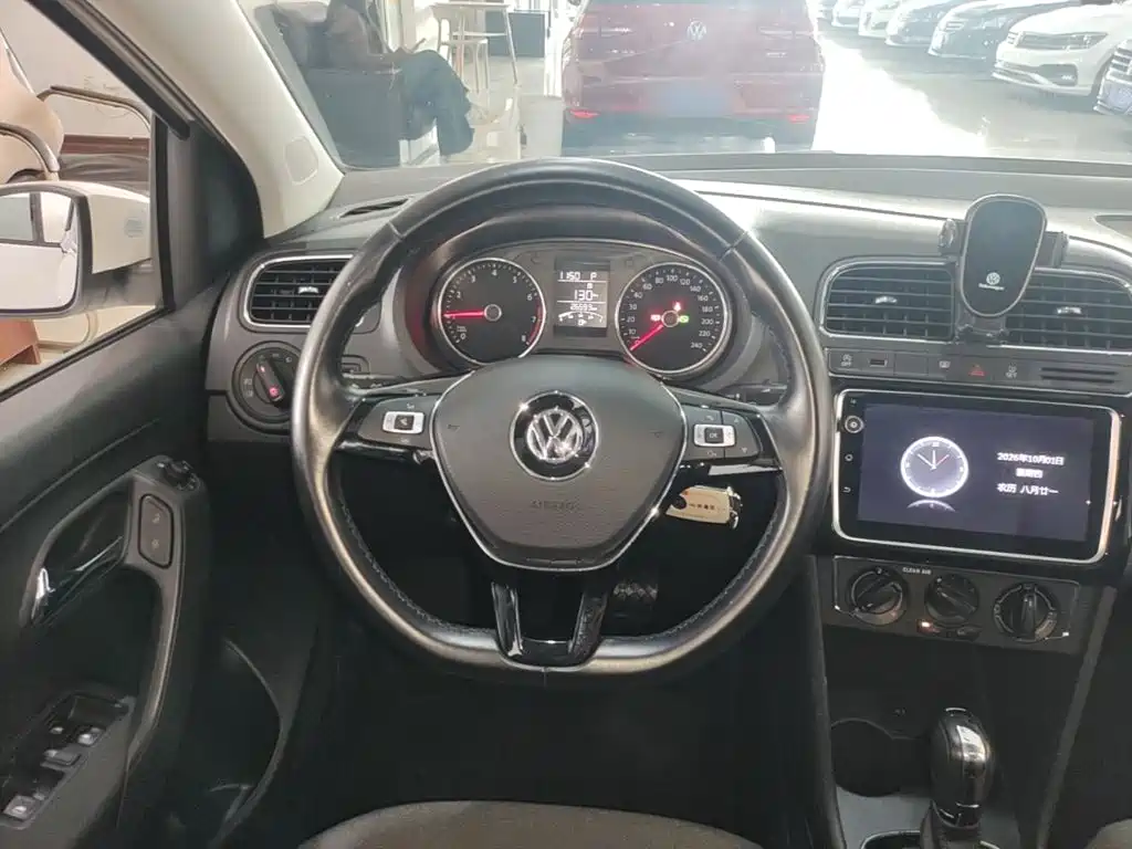 Volkswagen Polo — миниатюра 11
