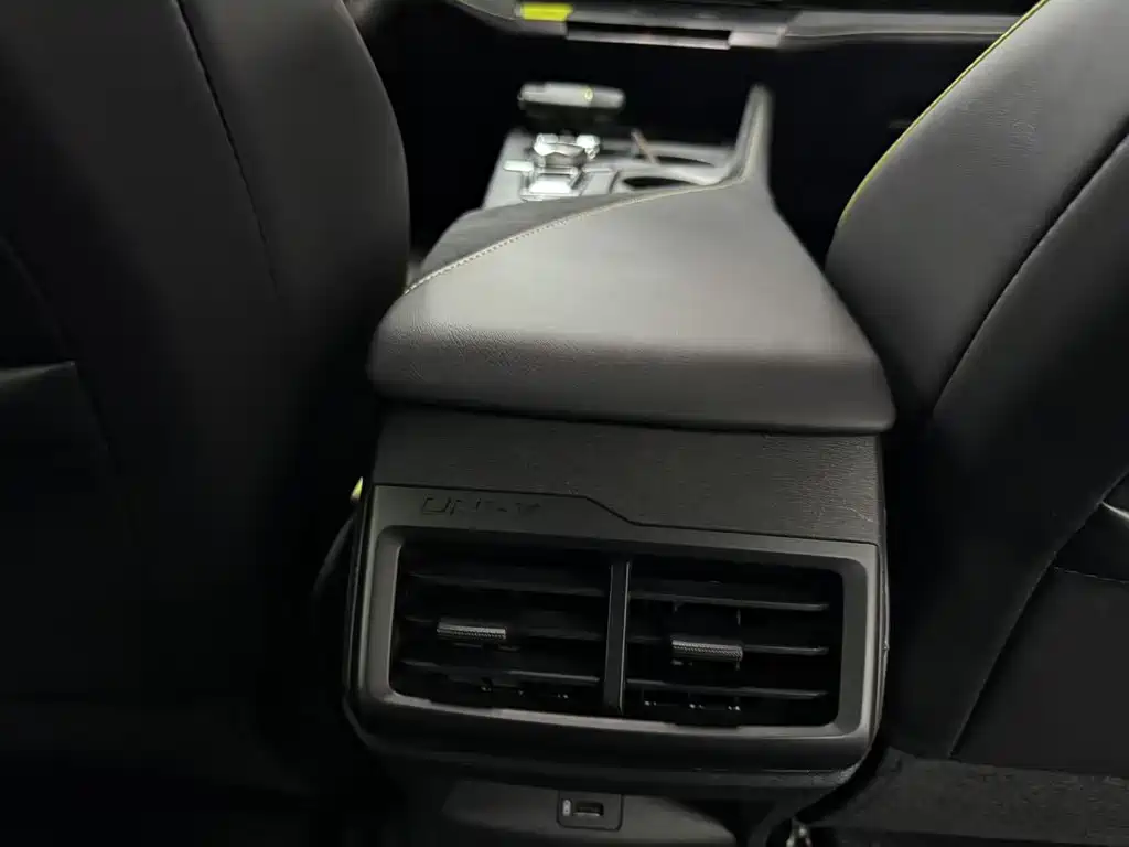 Changan UNI-V 2024 1.5T Luxury