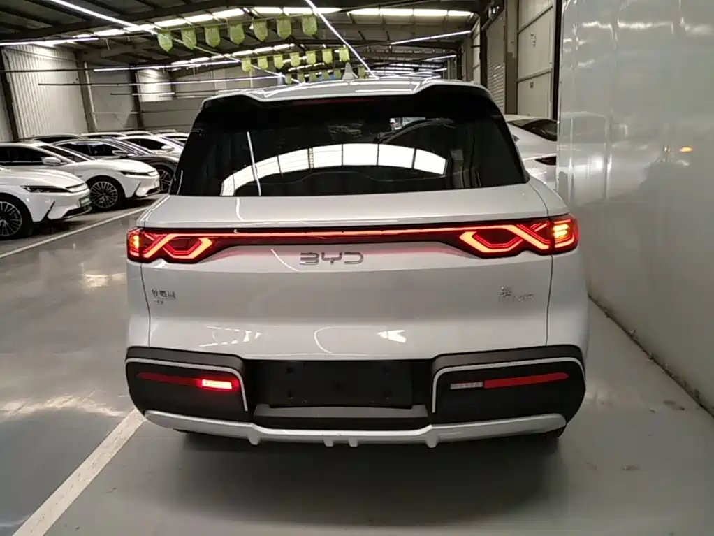 BYD Yuan UP — миниатюра 6