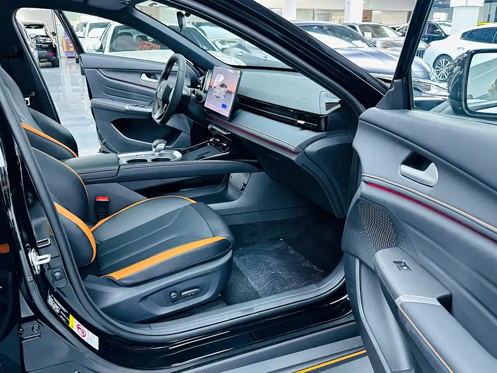 Changan UNI-V — миниатюра 8