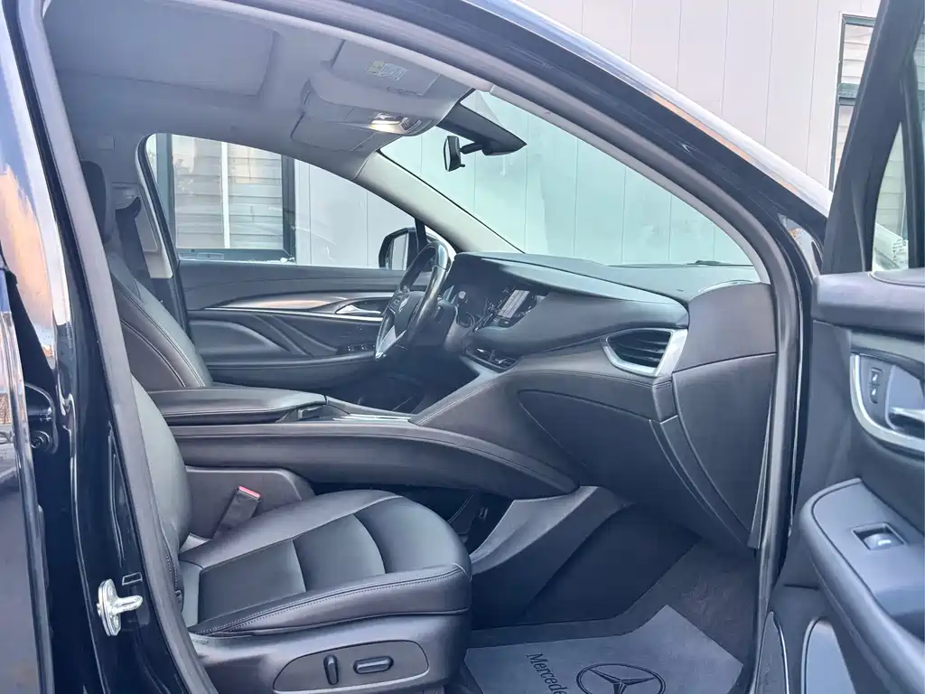 Buick Enclave — миниатюра 7