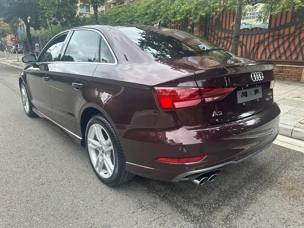 Audi A3 2018 30 Limousine 35 TFSI Fashion