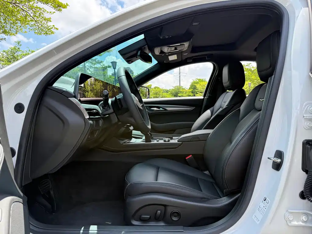 Cadillac CT5 2025 28T Sport