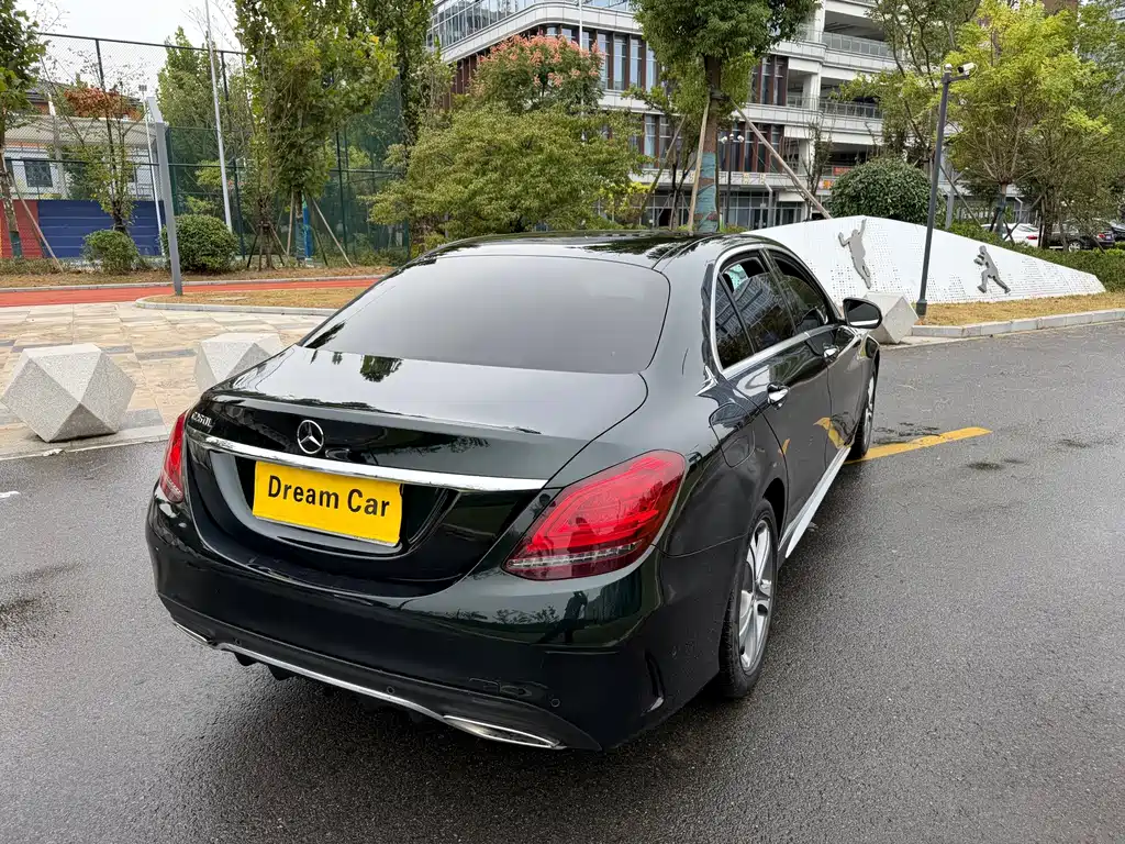 Mercedes-Benz C-Class — миниатюра 4