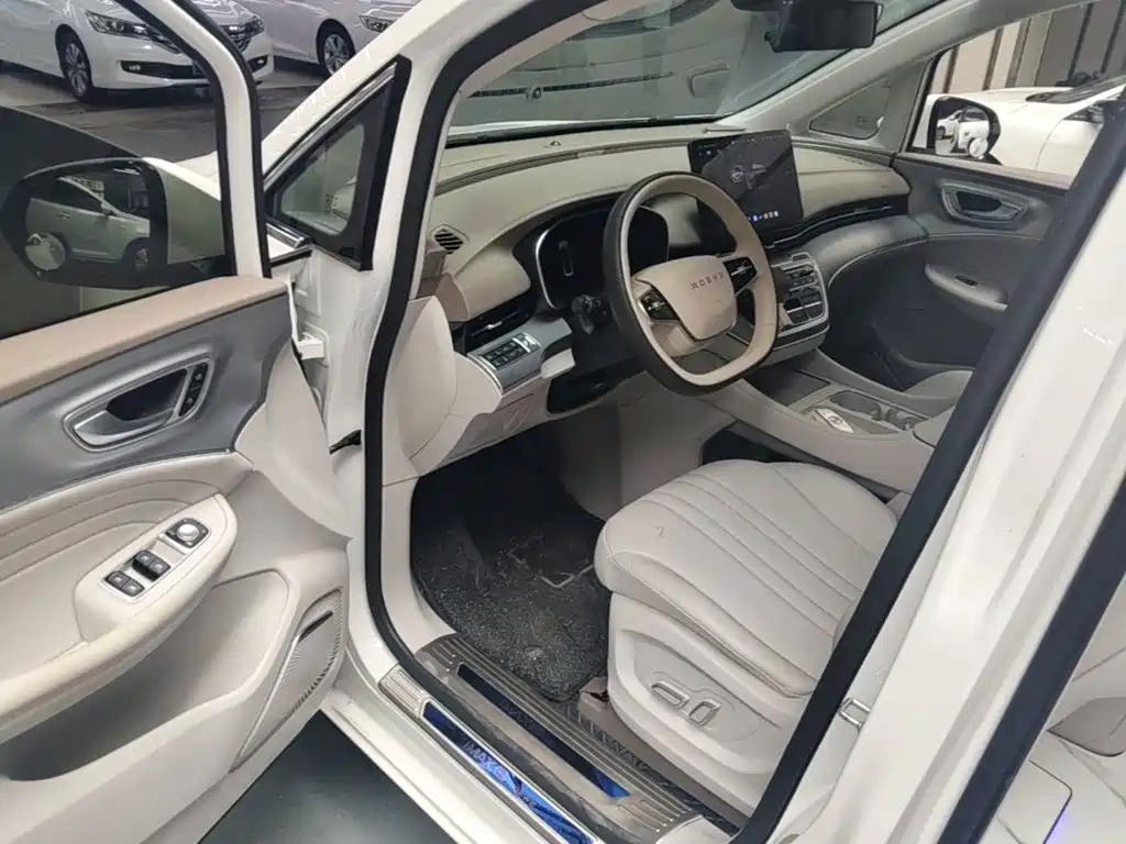 Roewe iMAX8 New Energy — миниатюра 16