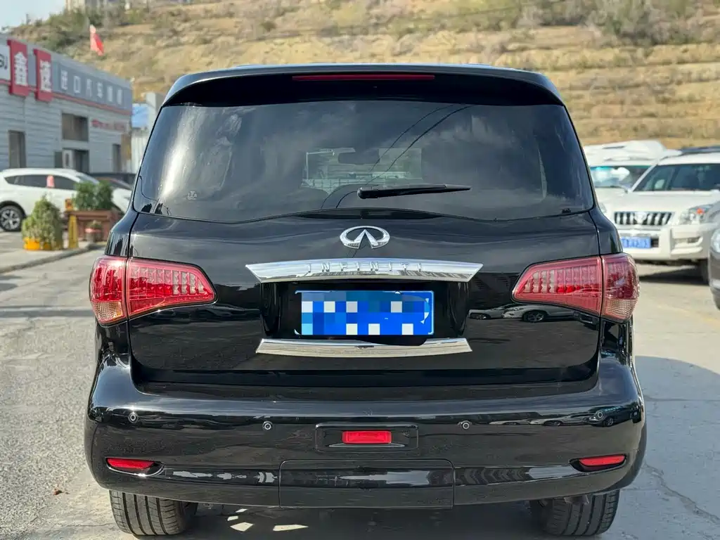 Infiniti QX80 — миниатюра 8