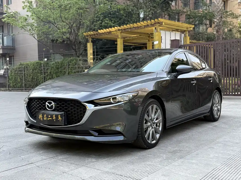 Mazda 3 Axela 2022
