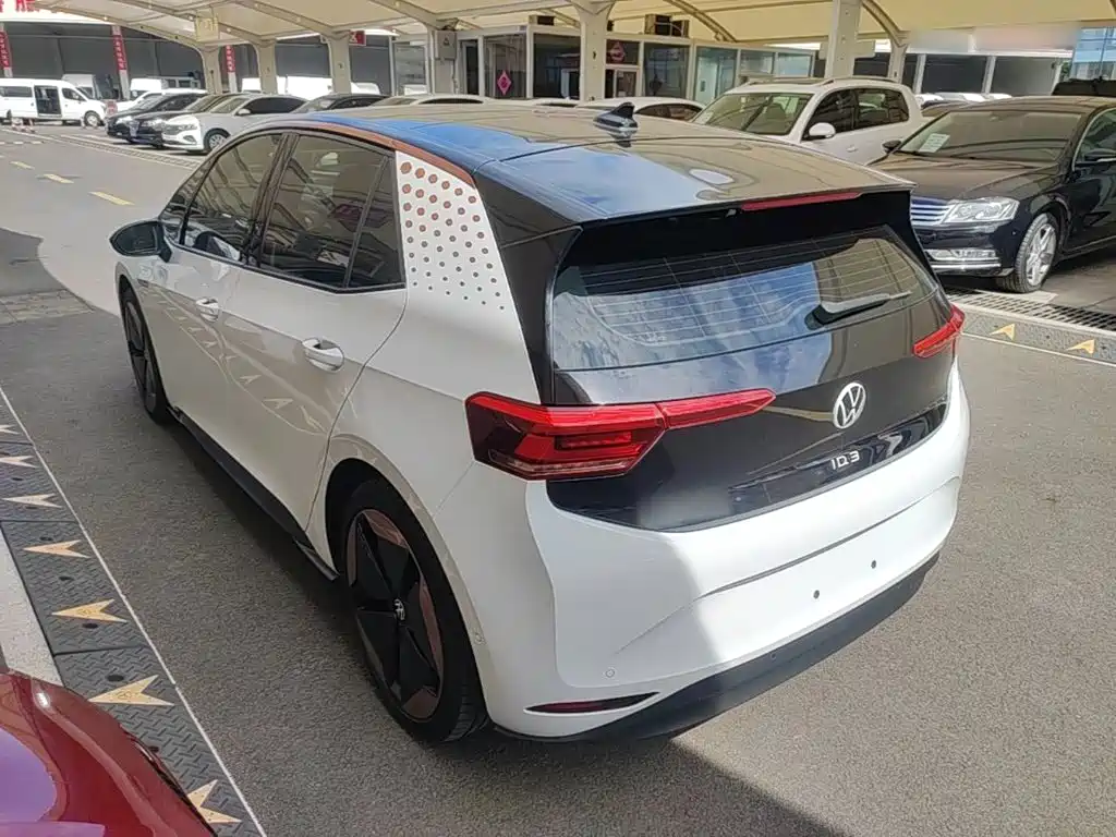 Volkswagen ID.3 — миниатюра 5