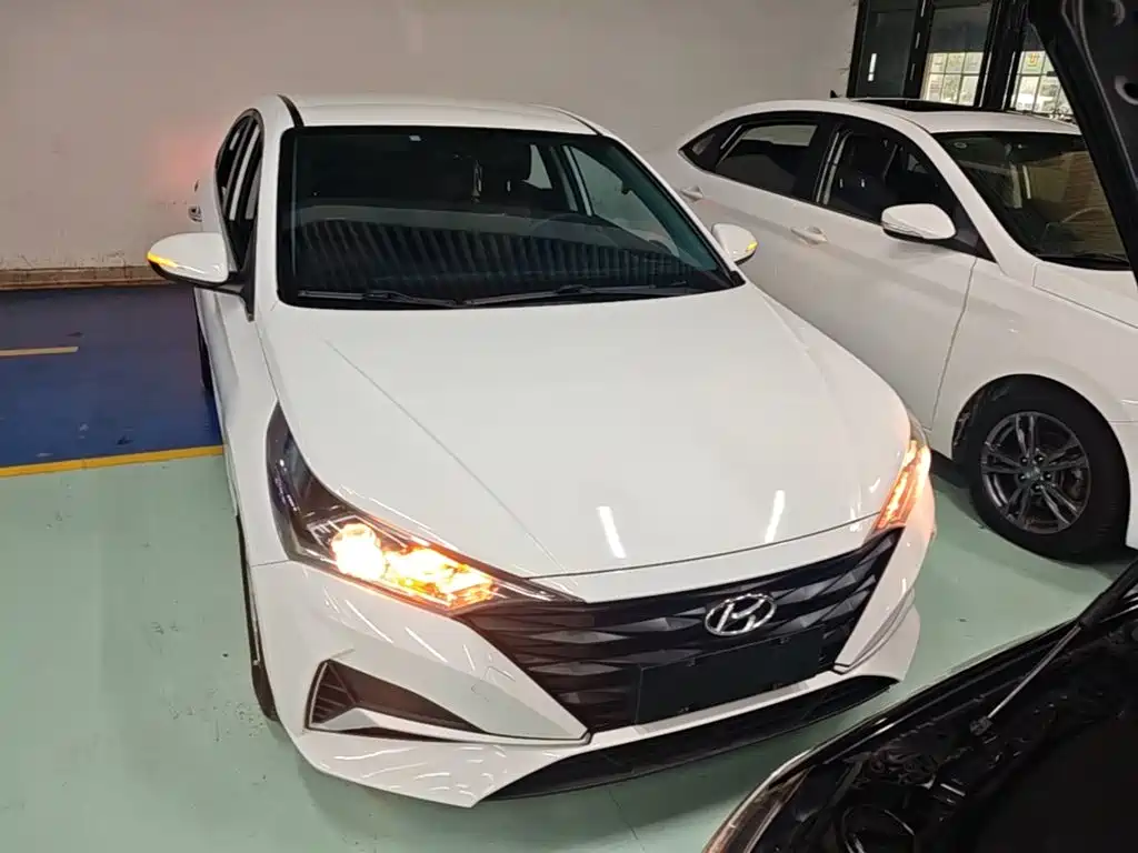 Hyundai Verna — миниатюра 3