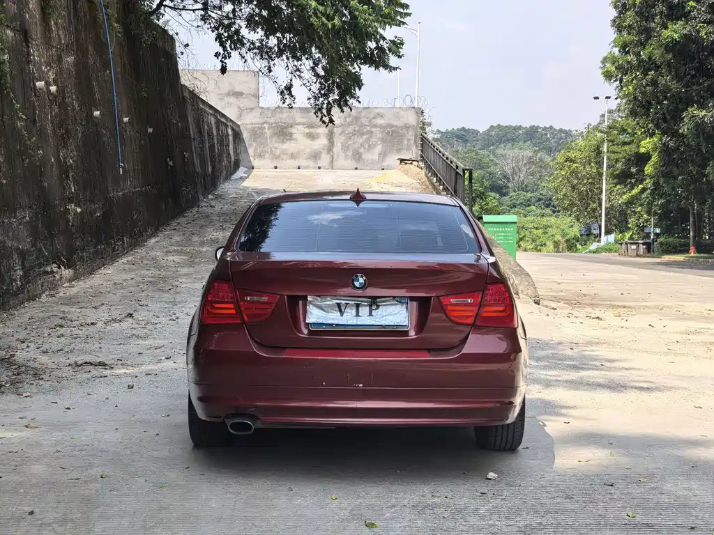 BMW 3 Series — миниатюра 4