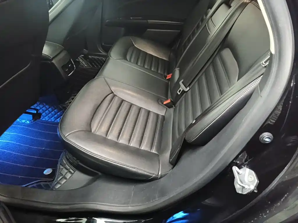 Ford Mondeo — миниатюра 17