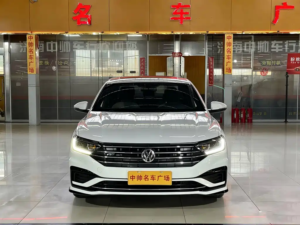 Volkswagen Sagitar 2019 280TSI DSG R-Line V