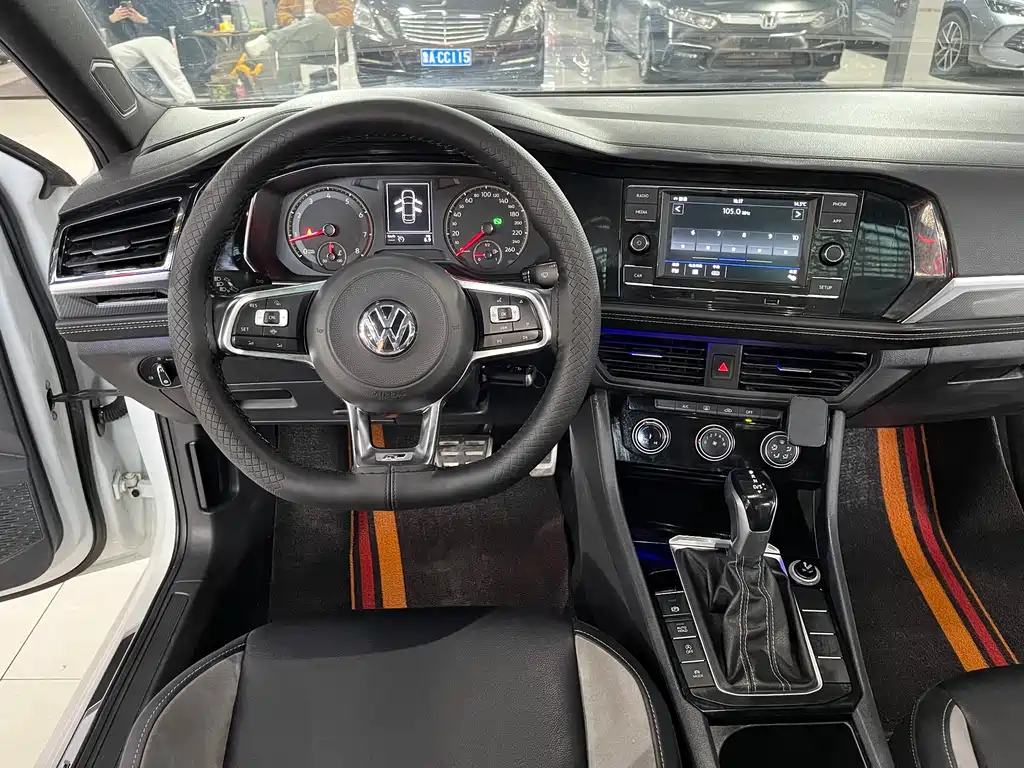 Volkswagen Sagitar 2019 280TSI DSG R-Line V