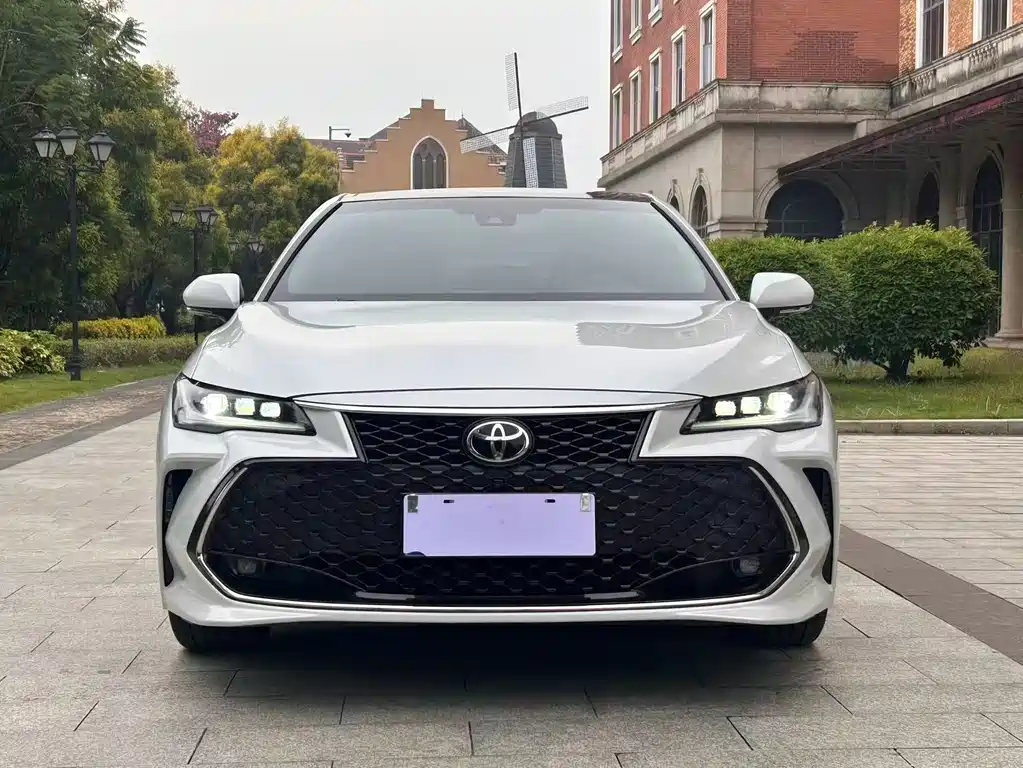 TOYOTA ASIAN DRAGON