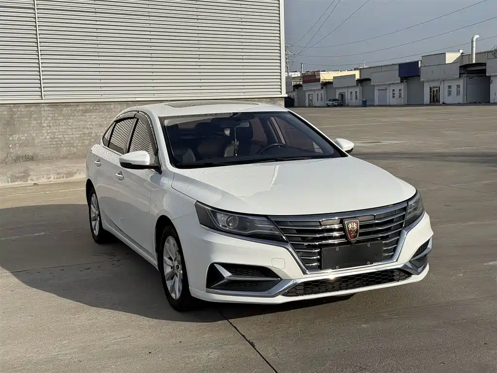 ROEWE  I6 NEW ENERGY
