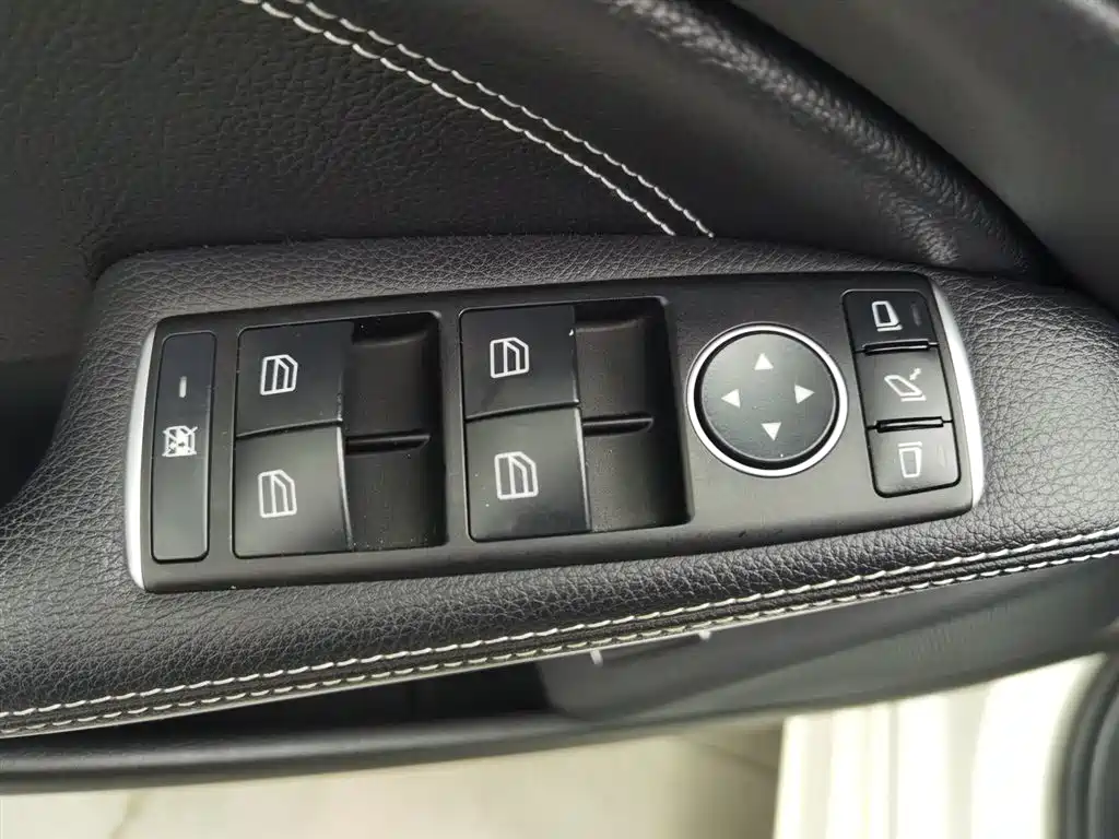 Mercedes-Benz CLA 2016 CLA 200 Fashion