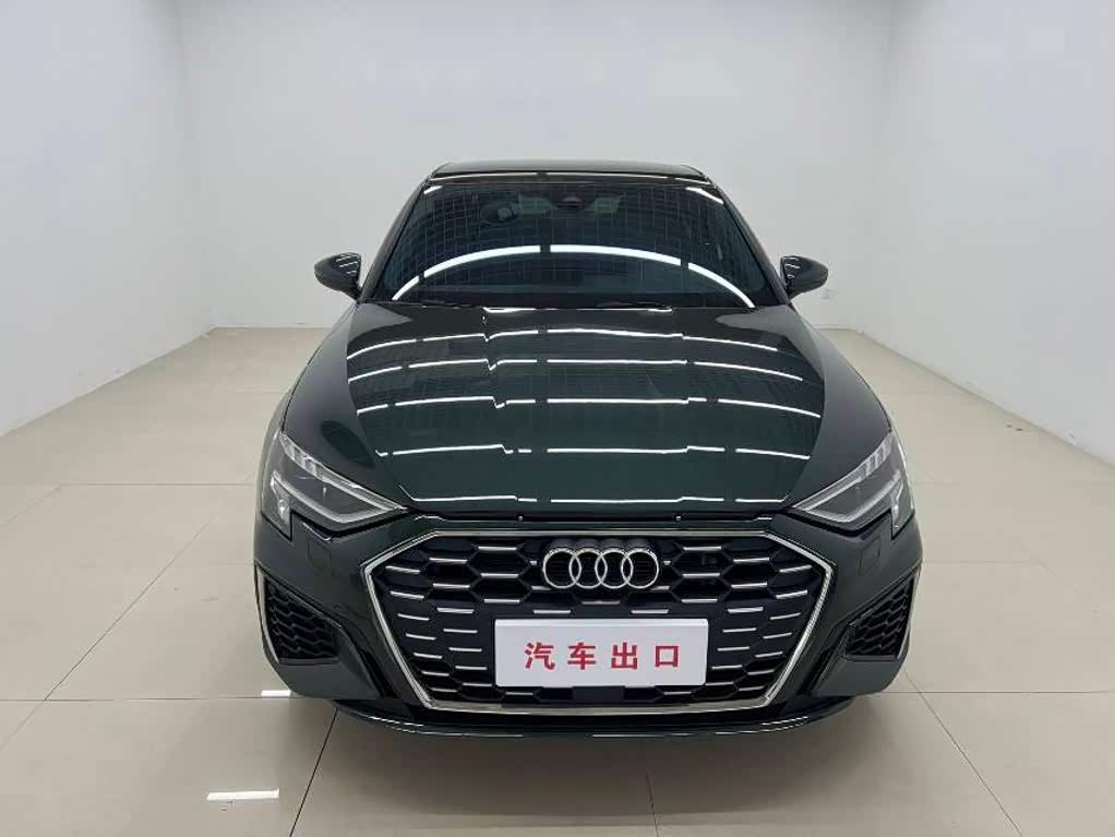 Audi A3 1.4 л 2023 г. Зелёный, пробег 45000 км