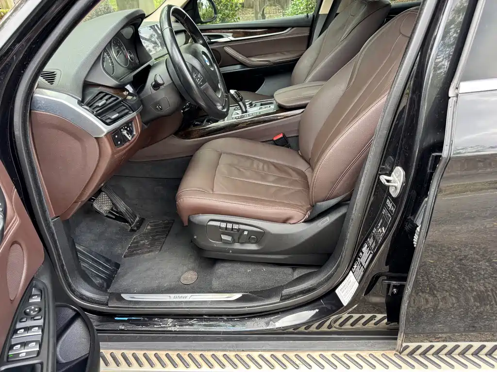 BMW X5 (Import) — миниатюра 5