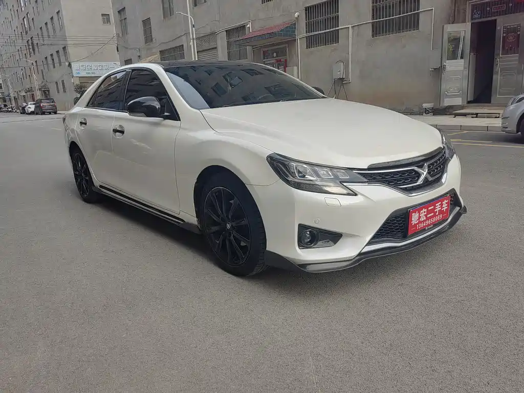 Toyota Reiz 2013 2.5V