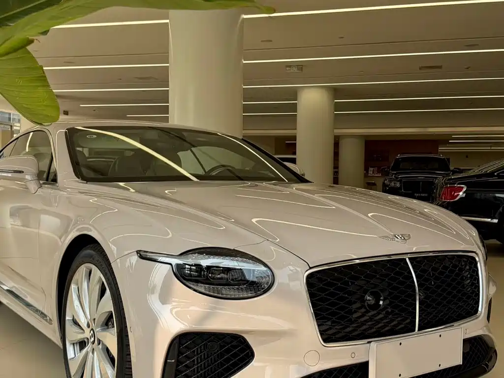 Bentley Continental PHEV 2026 GT