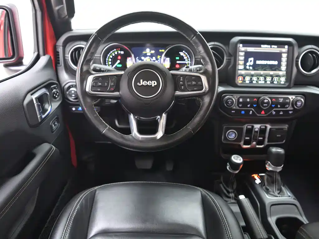 Jeep Wrangler PHEV — миниатюра 16