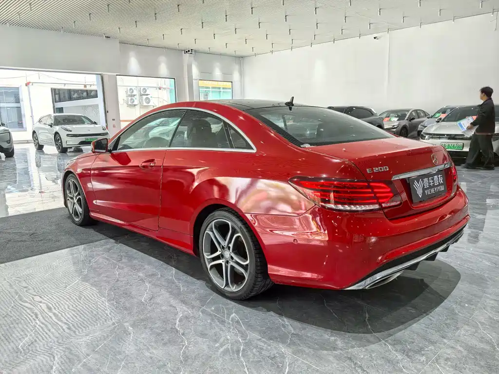 Mercedes-Benz E-Class (Import) — миниатюра 31