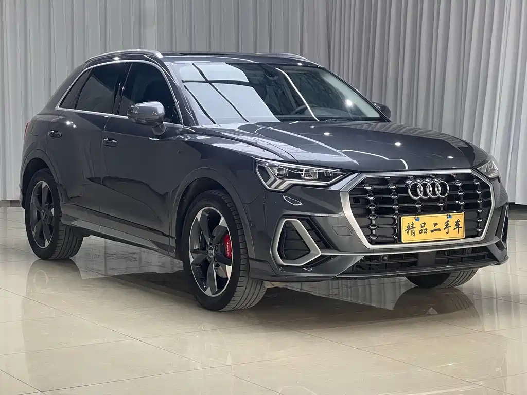 Audi Q3 2023 35 TFSI Fashion (1.5T)