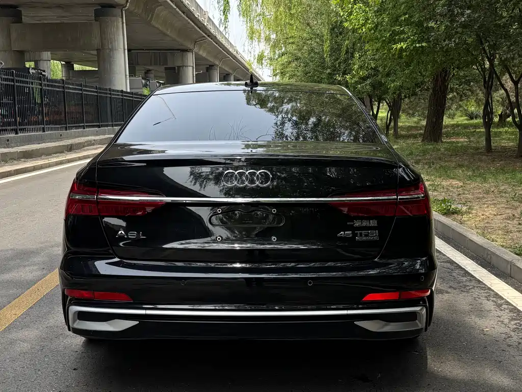 Audi A6L 2023 45 TFSI quattro Premium