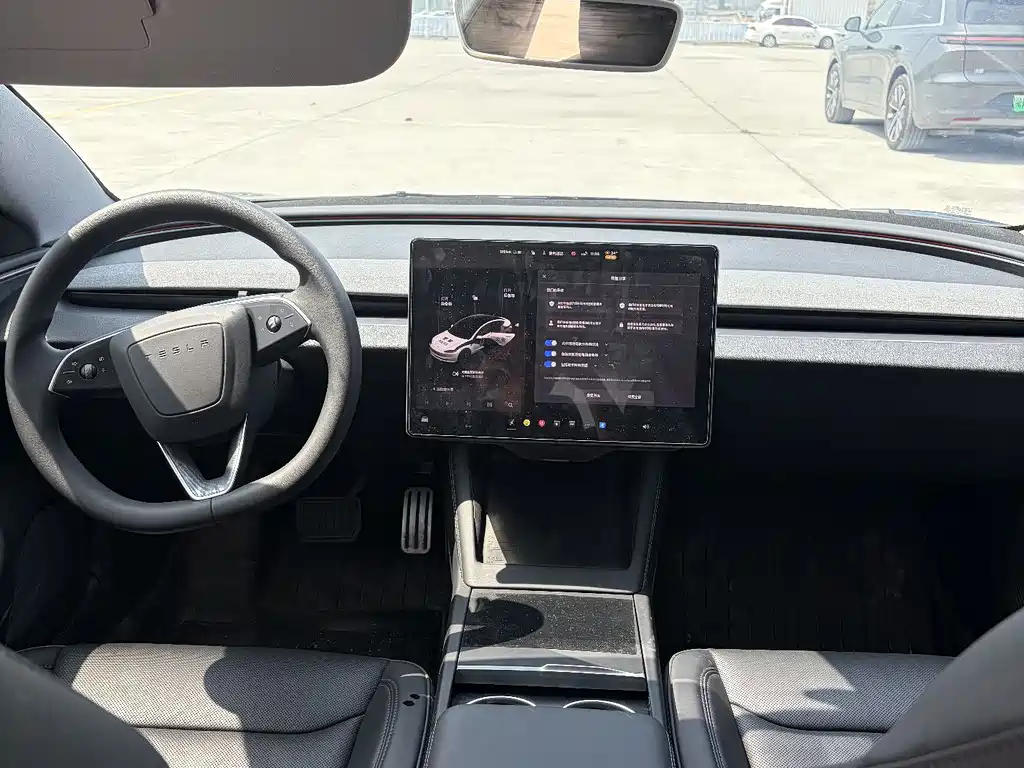Tesla Model 3 - фото 6