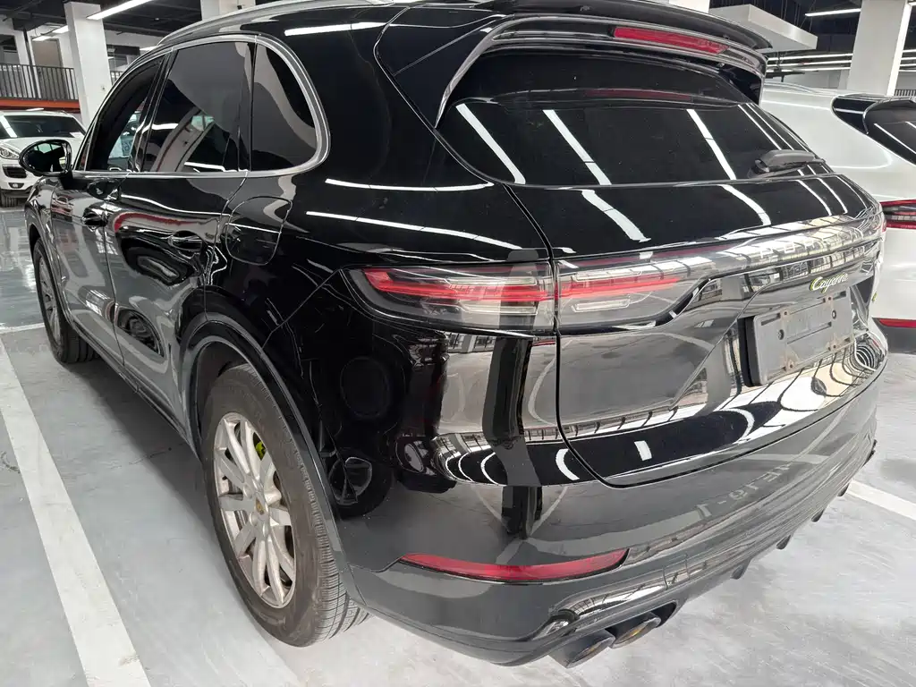 Porsche Cayenne Hybrid — миниатюра 16