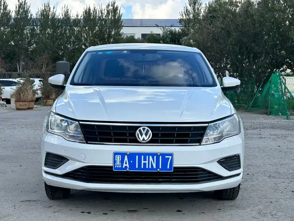 Volkswagen Jetta — миниатюра 2