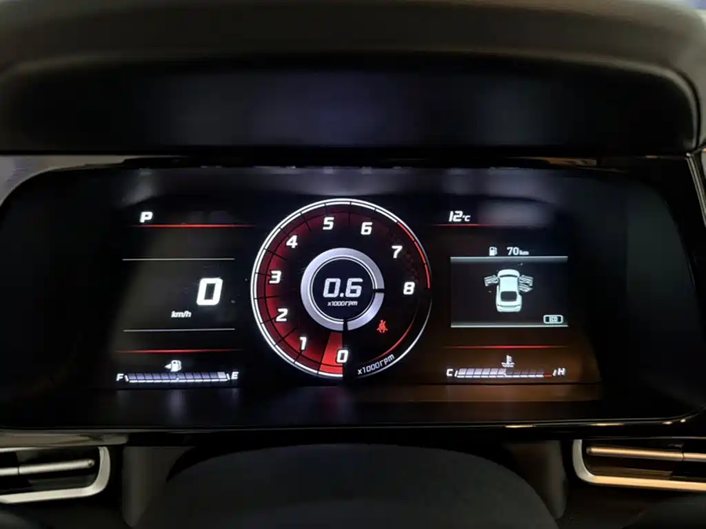 Hyundai Elantra — миниатюра 9