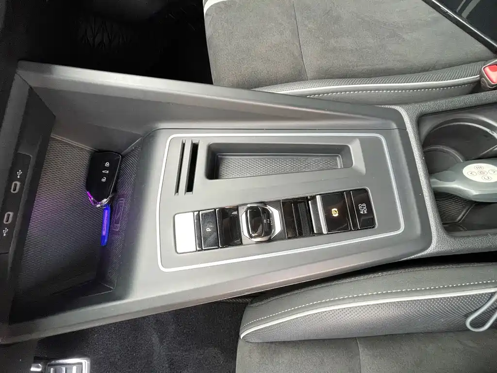 Volkswagen Golf — миниатюра 15