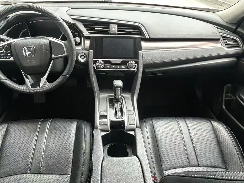 Honda Civic 2019 220TURBO CVT V