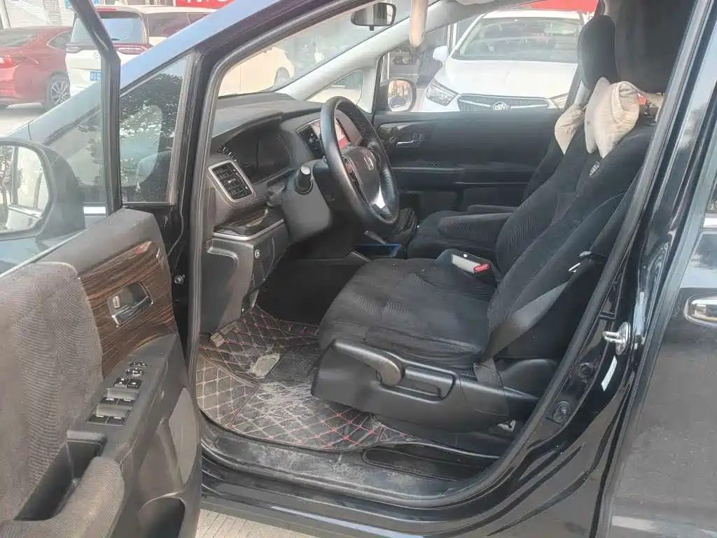 Honda Odyssey — миниатюра 4