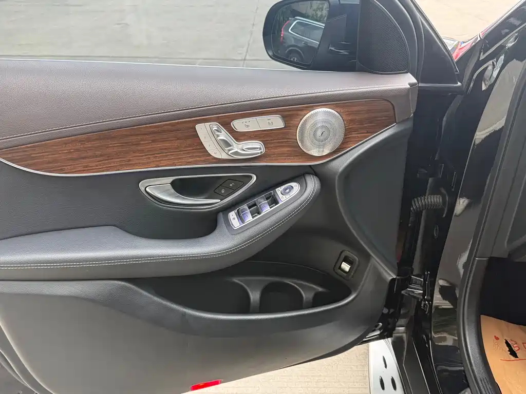 Mercedes-Benz GLC 2021 GLC 300 L 4MATIC