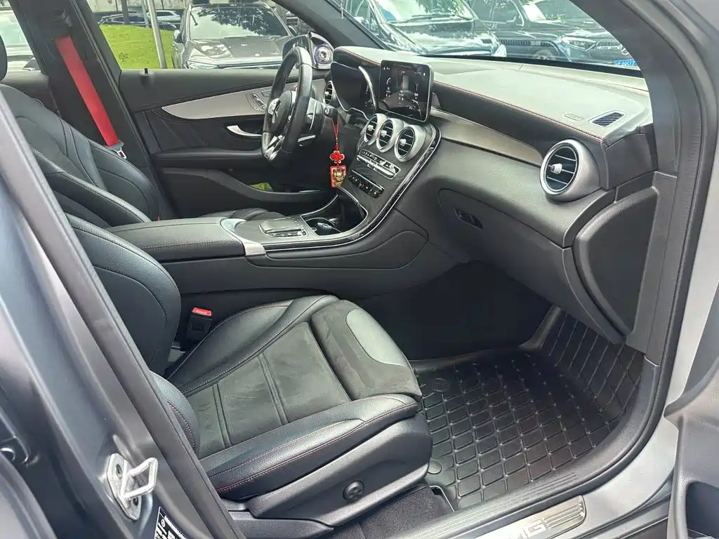 Mercedes-Benz GLC Coupe AMG — миниатюра 10
