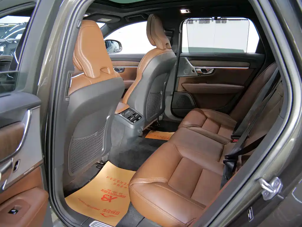 Volvo V90 — миниатюра 11