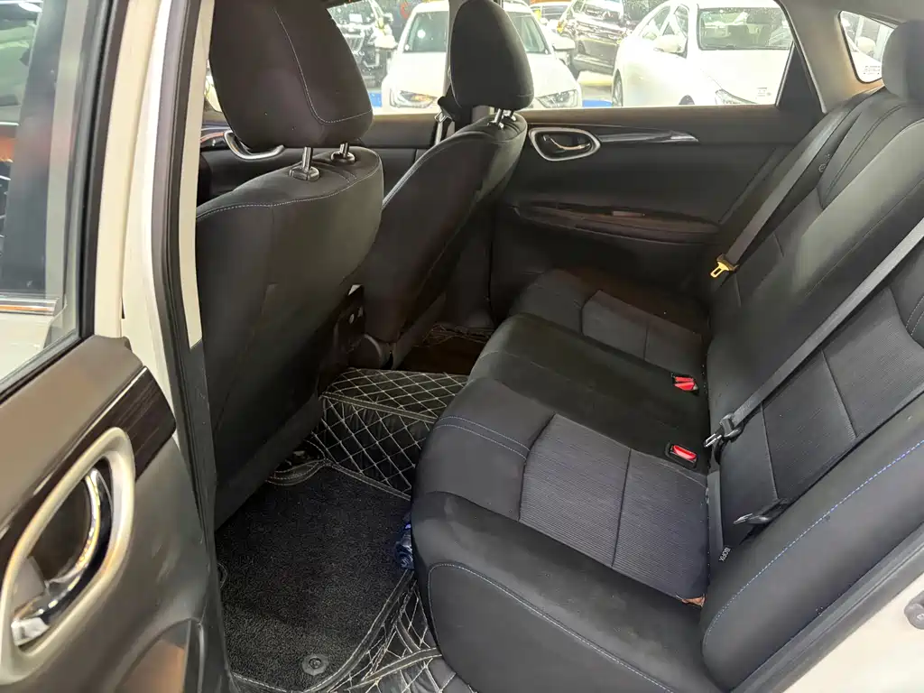 Nissan Sylphy EV — миниатюра 5