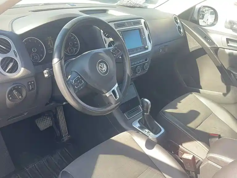 Volkswagen Tiguan — миниатюра 3