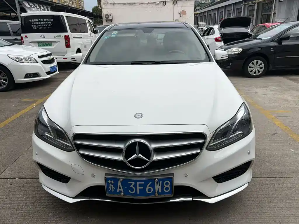 Mercedes-Benz E-Class — миниатюра 3